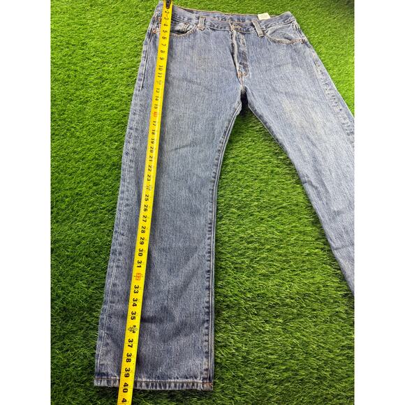Levi’s Men’s 501 XX 36x30 Button Fly Straight Leg Medium Wash Jeans Classic Blue - Picture 12 of 16